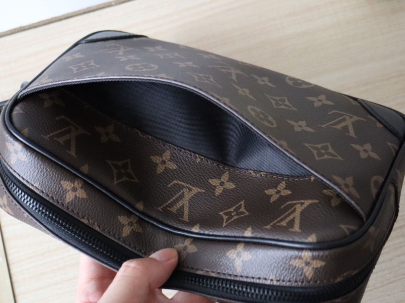 LV Clutch Bags